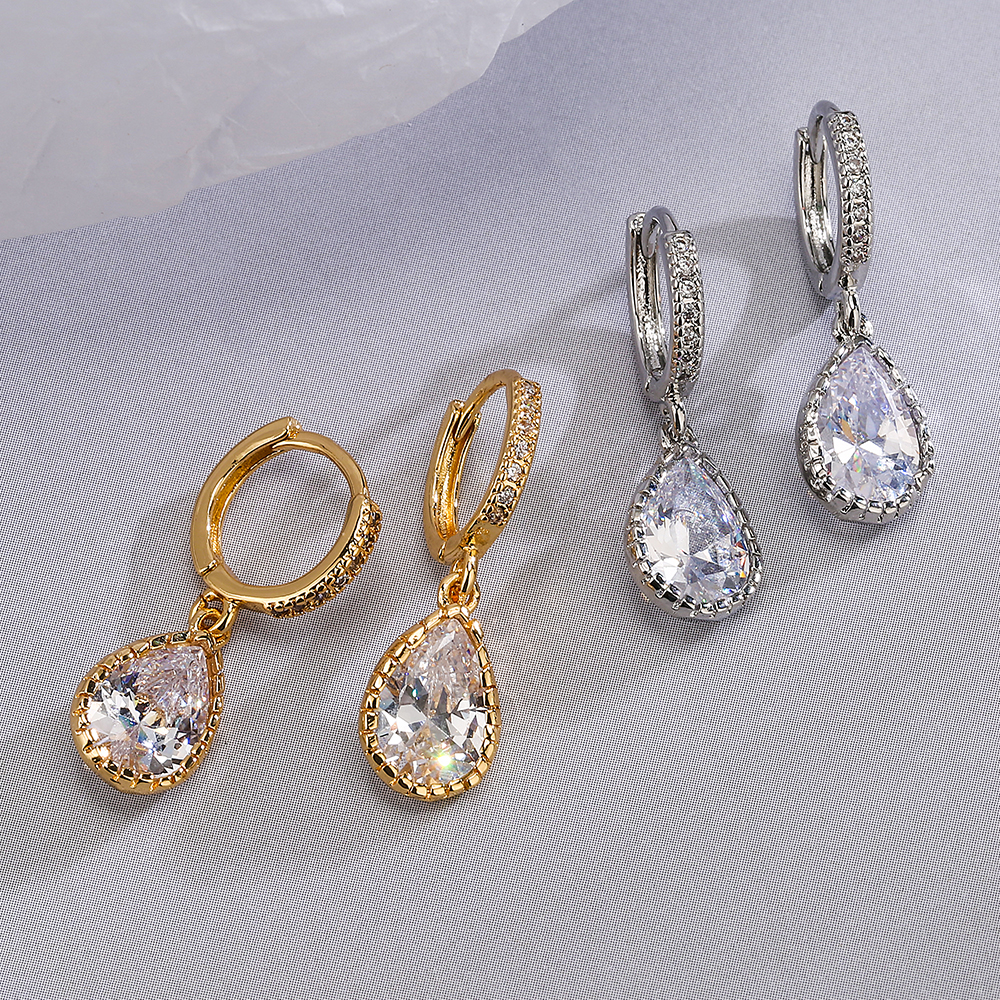 1 Pair Simple Style Commute Water Droplets Plating Inlay Copper Zircon 18k Gold Plated Drop Earrings display picture 5