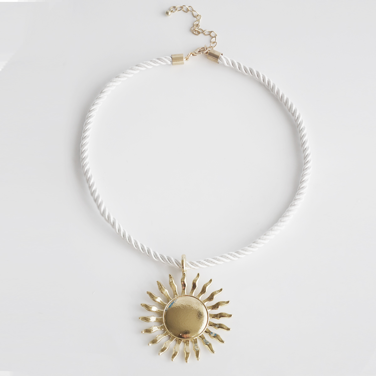 Casual Simple Style Sun Flower Alloy Women's Pendant Necklace Long Necklace display picture 2