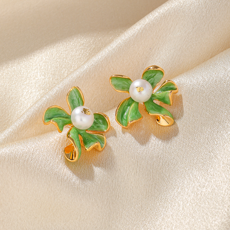 1 Pair Sweet Commute Flower Enamel Plating Inlay Copper Freshwater Pearl Zircon 18k Gold Plated Ear Studs display picture 4