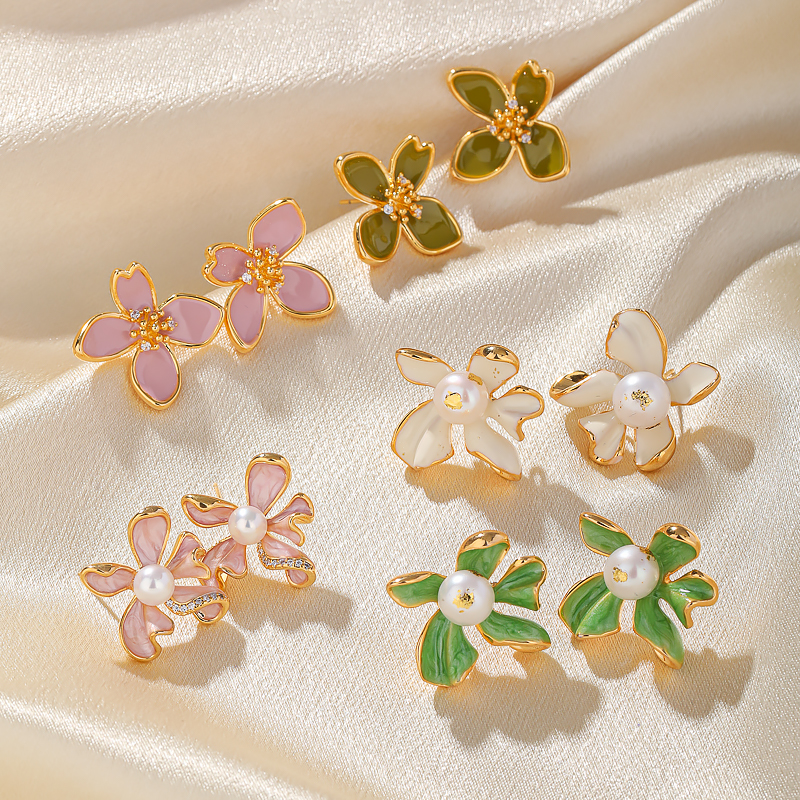 1 Pair Sweet Commute Flower Enamel Plating Inlay Copper Freshwater Pearl Zircon 18k Gold Plated Ear Studs display picture 5