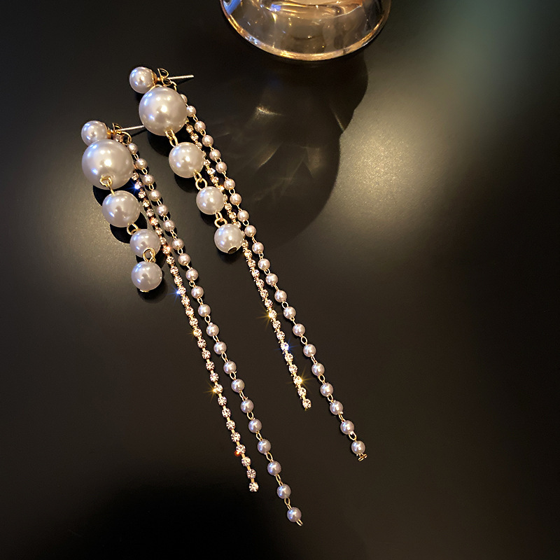 1 Paar Dame Herzform Quaste Inlay Künstliche Perle Legierung Strasssteine Tropfenohrringe display picture 8