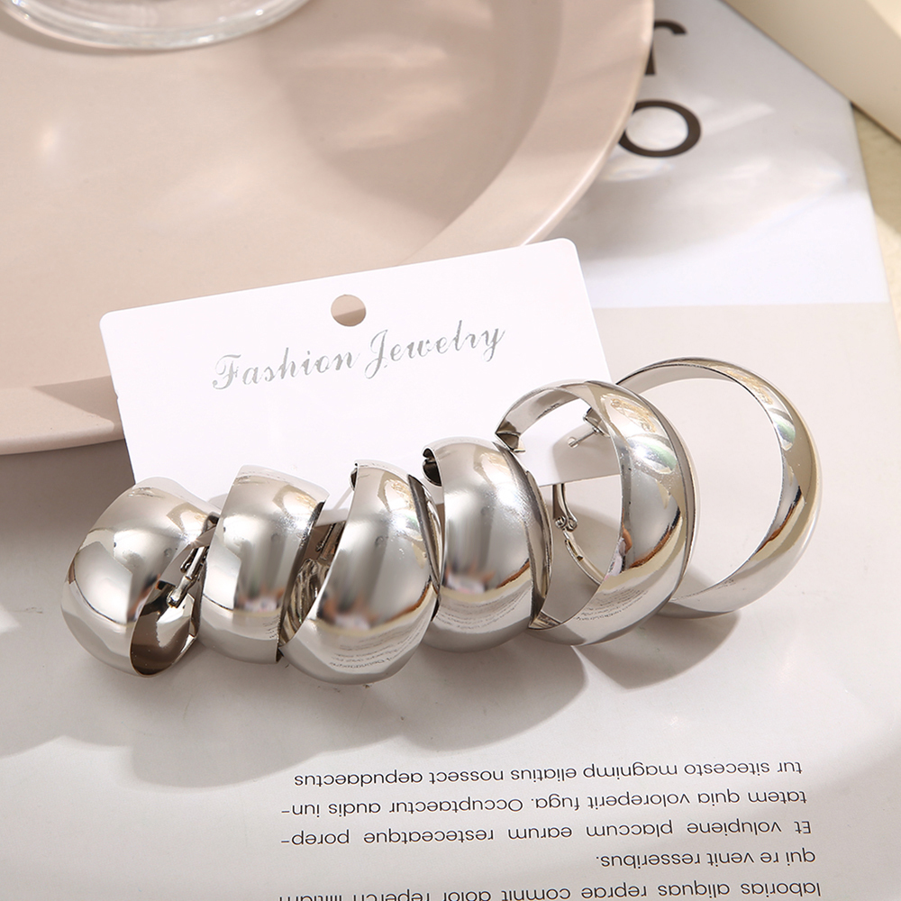 3 Pairs Vintage Style Exaggerated C Shape Round Plating Alloy Gold Plated Silver Plated Hoop Earrings display picture 10