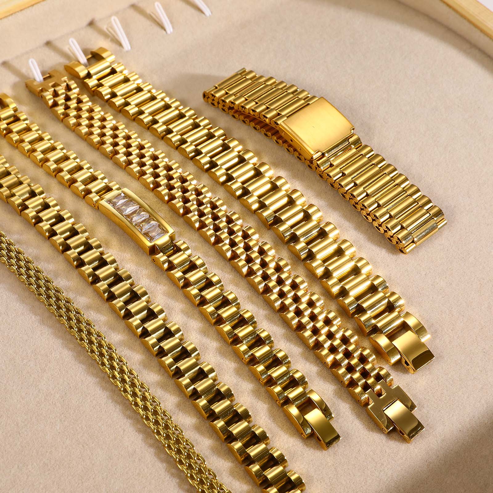 304 Stainless Steel 18K Gold Plated IG Style Plating Inlay Solid Color Zircon Bracelets display picture 2
