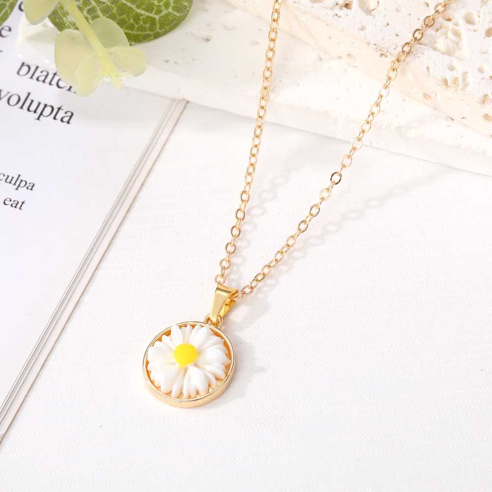 Vacation Flower Alloy Wholesale Pendant Necklace display picture 4