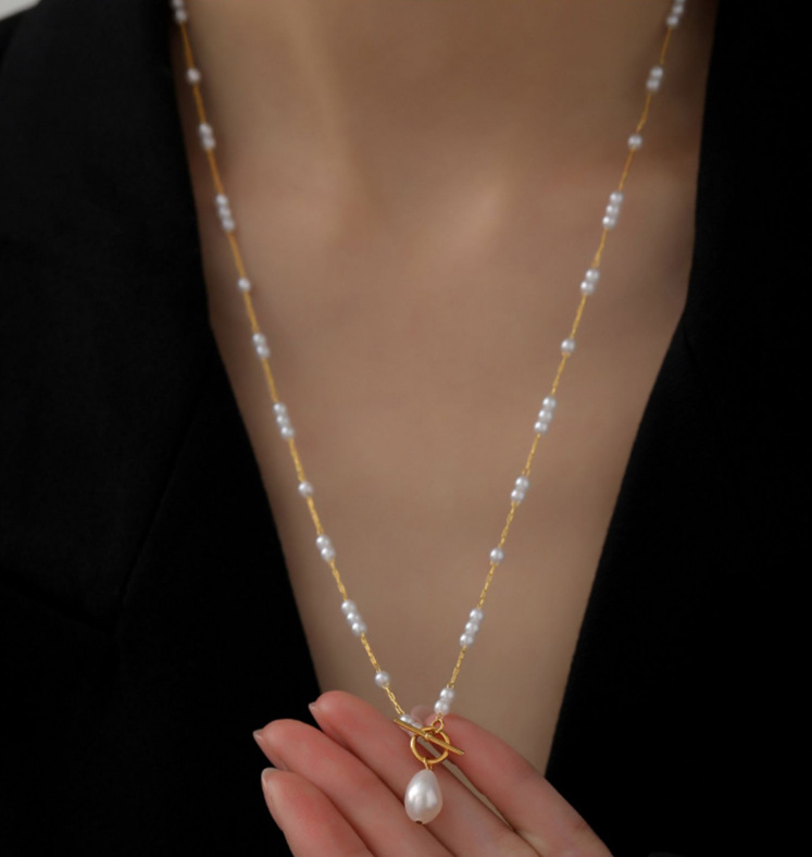 Einfacher Stil Runden Perle Titan Stahl Überzug 18 Karat Vergoldet Halskette display picture 4
