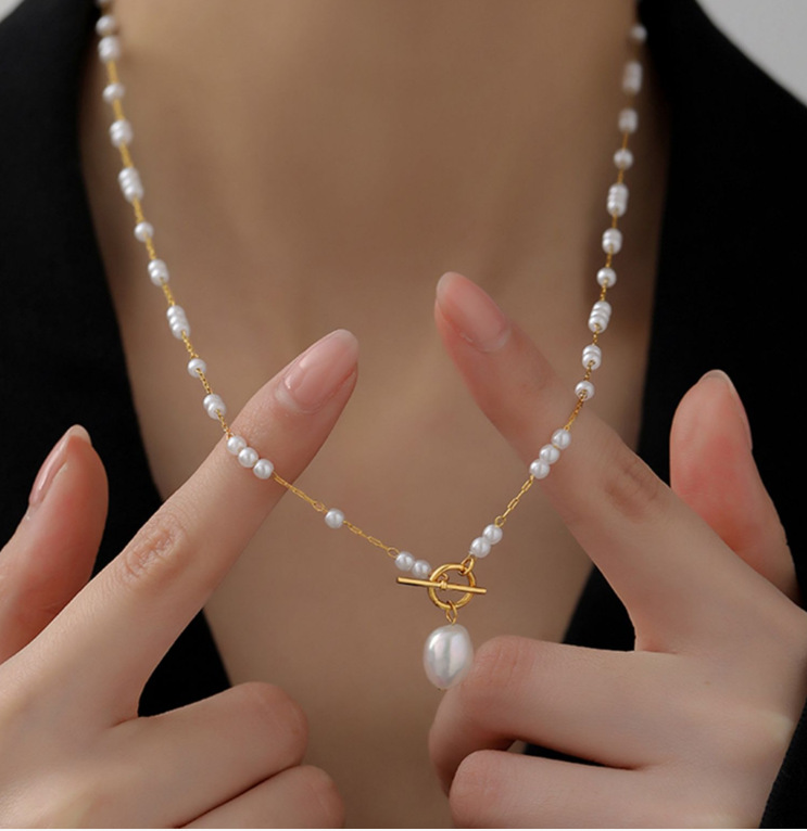 Style Simple Rond Perle Acier Au Titane Placage Plaqué Or 18k Collier display picture 3