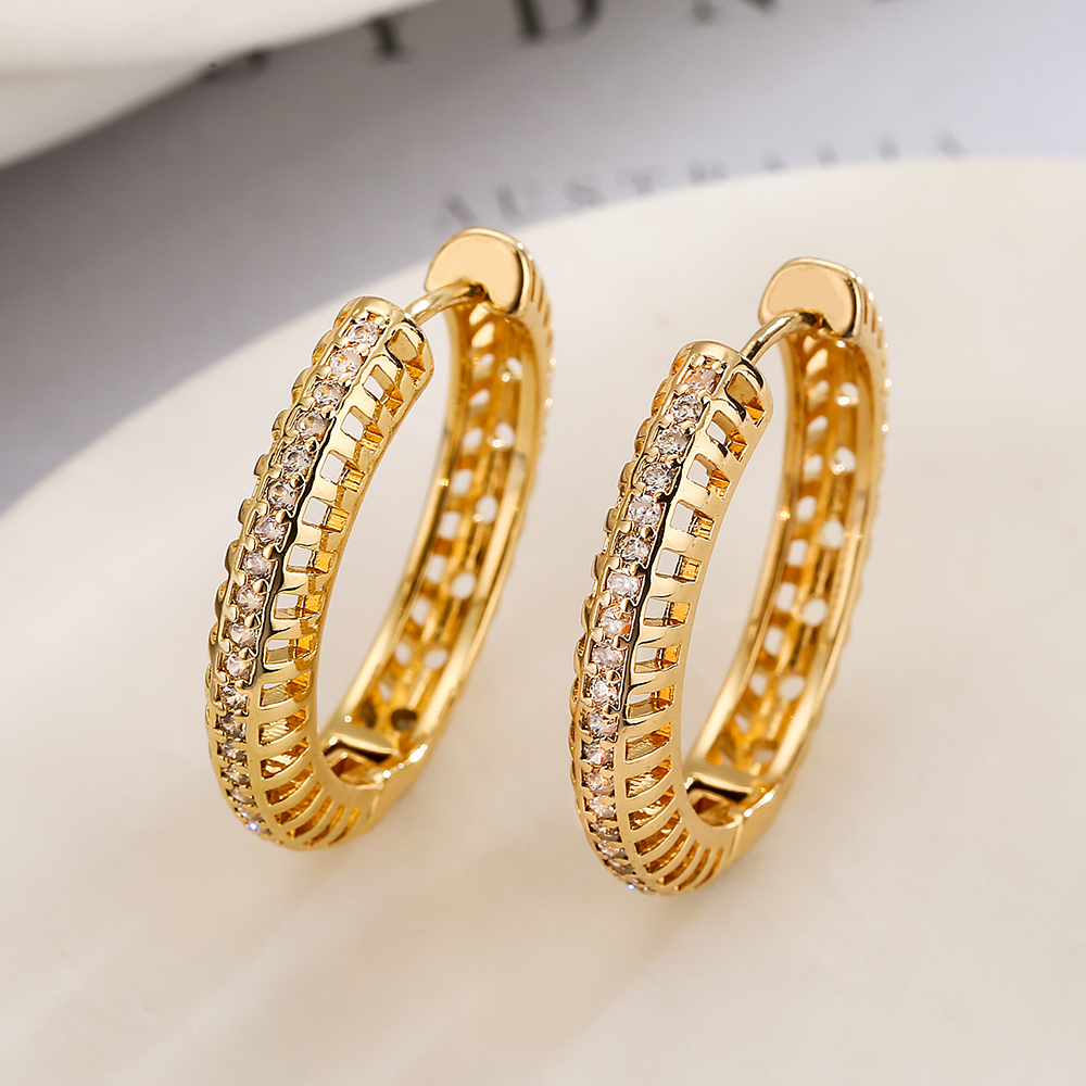 1 Pair Simple Style Round Plating Inlay Copper Zircon 18k Gold Plated Hoop Earrings display picture 4