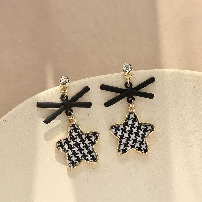 1 Pair Ig Style Sweet Lattice Heart Shape Bow Knot Enamel Plating Inlay Alloy Rhinestones Pearl 18k Gold Plated Drop Earrings display picture 8