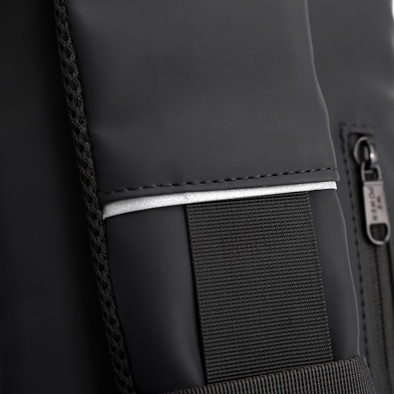 Men's Color Block Solid Color Nylon Sewing Thread Zipper Crossbody Bag display picture 9