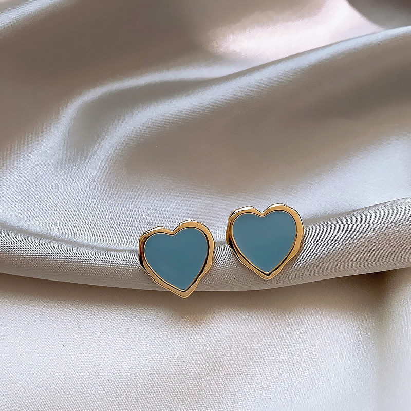 1 Pair Simple Style Korean Style Heart Shape Enamel Alloy Ear Studs display picture 3