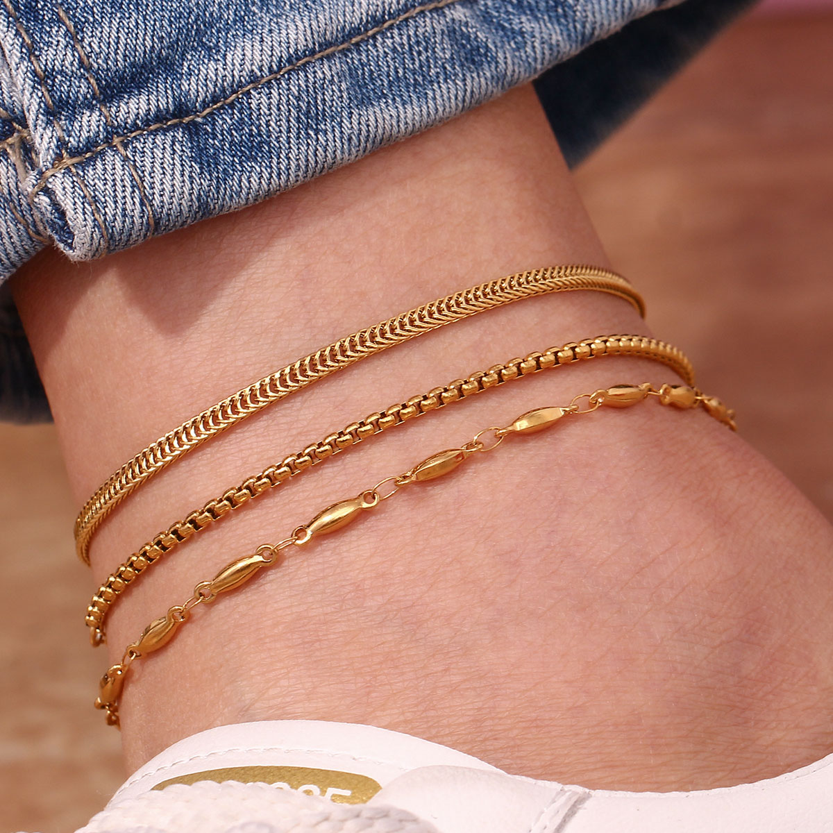 Simple Style Classic Style Solid Color 18k Gold Plated Stainless Steel Wholesale Anklet display picture 11