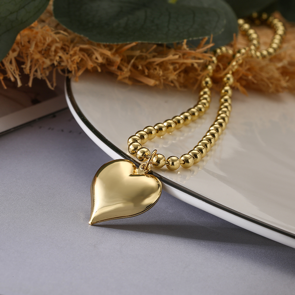 Simple Style Commute Heart Shape Copper Plating 18k Gold Plated Pendant Necklace display picture 3