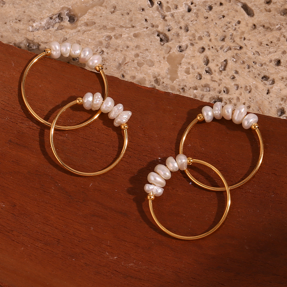 Einfacher Stil Einfarbig Rostfreier Stahl Süßwasserperle Perlen Überzug 18 Karat Vergoldet Ringe display picture 13