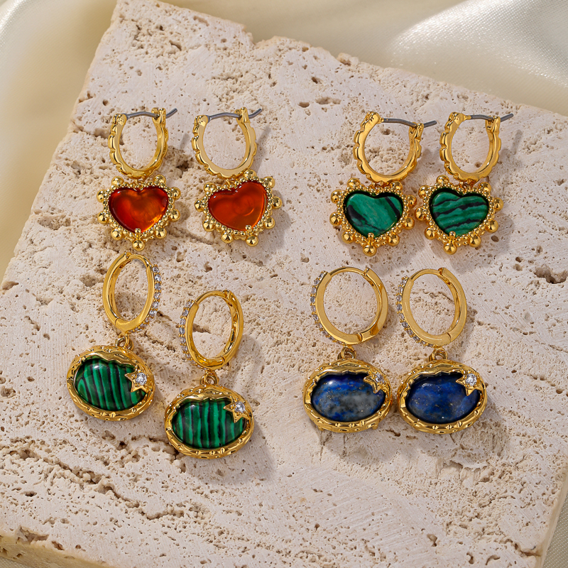 1 Paire Élégant Rétro Ovale Forme De Cœur Émail Placage Incruster Le Cuivre Pierre Naturelle Malachite Coquille Plaqué Or 18k Boucles D'oreilles display picture 5