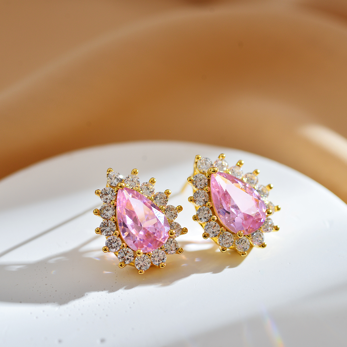 Elegant Sweet Water Droplets Heart Shape Copper Inlay Zircon Earrings Necklace display picture 1