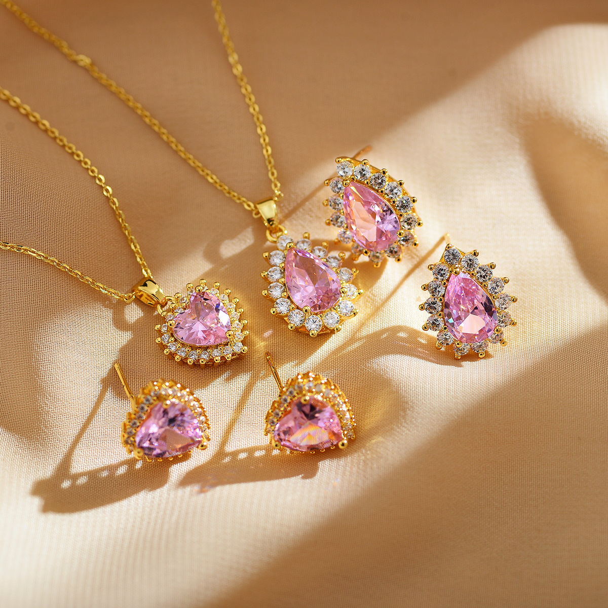 Elegant Sweet Water Droplets Heart Shape Copper Inlay Zircon Earrings Necklace display picture 4