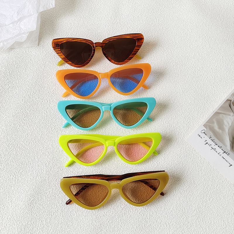 Retro Sweet Commute Solid Color Pc Resin Cat Eye Full Frame Women's Sunglasses display picture 5