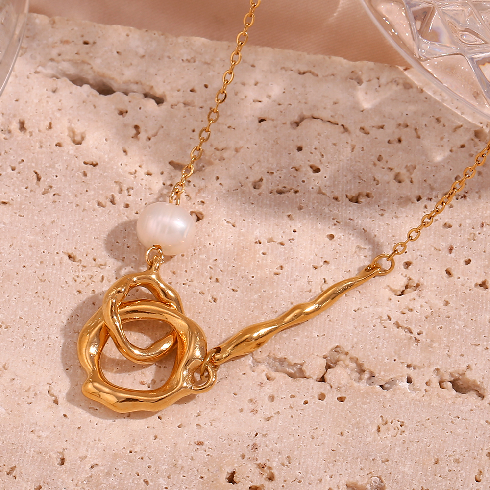 Simple Style Classic Style Double Ring Pearl Stainless Steel Plating 18k Gold Plated Necklace display picture 5