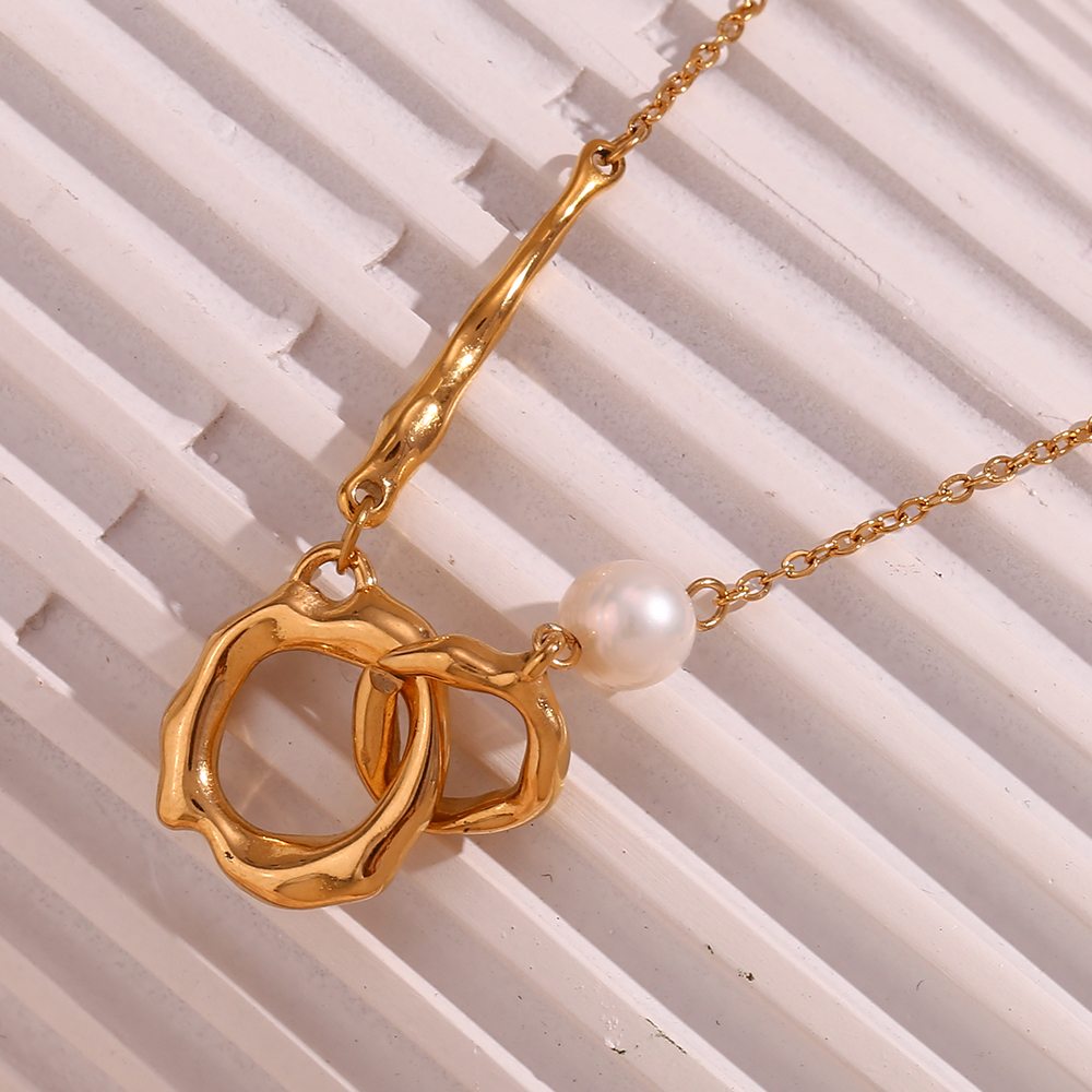 Simple Style Classic Style Double Ring Pearl Stainless Steel Plating 18k Gold Plated Necklace display picture 8