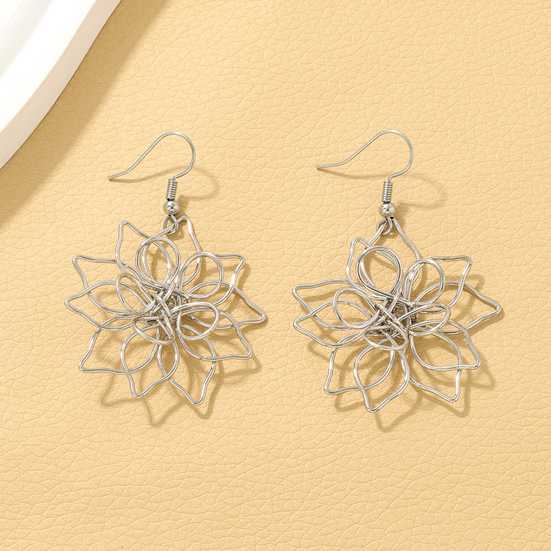 1 Pair Glam Flower Plating Alloy Drop Earrings display picture 6