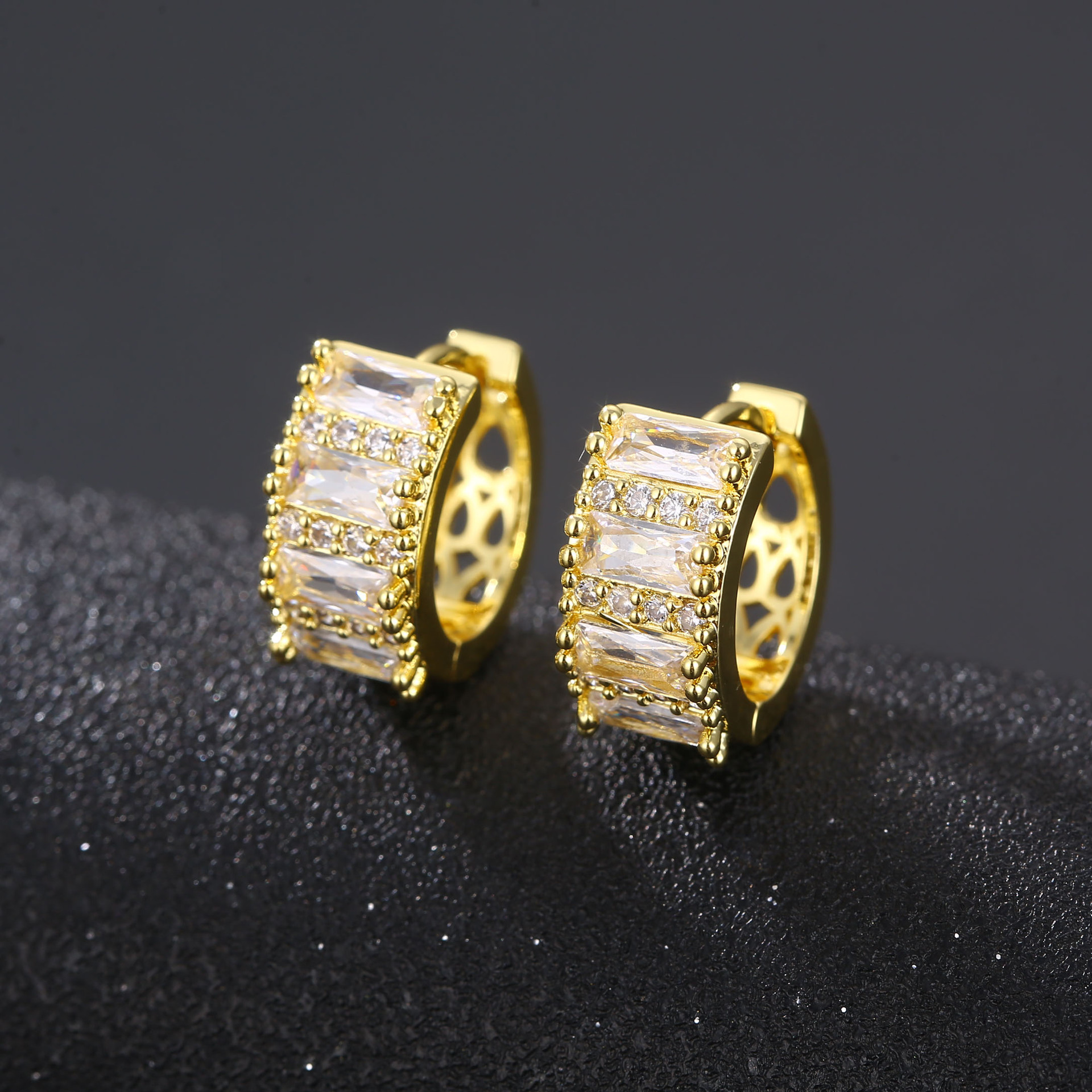 1 Pair Elegant Glam Rectangle Plating Inlay Copper Zircon Gold Plated Silver Plated Earrings display picture 3