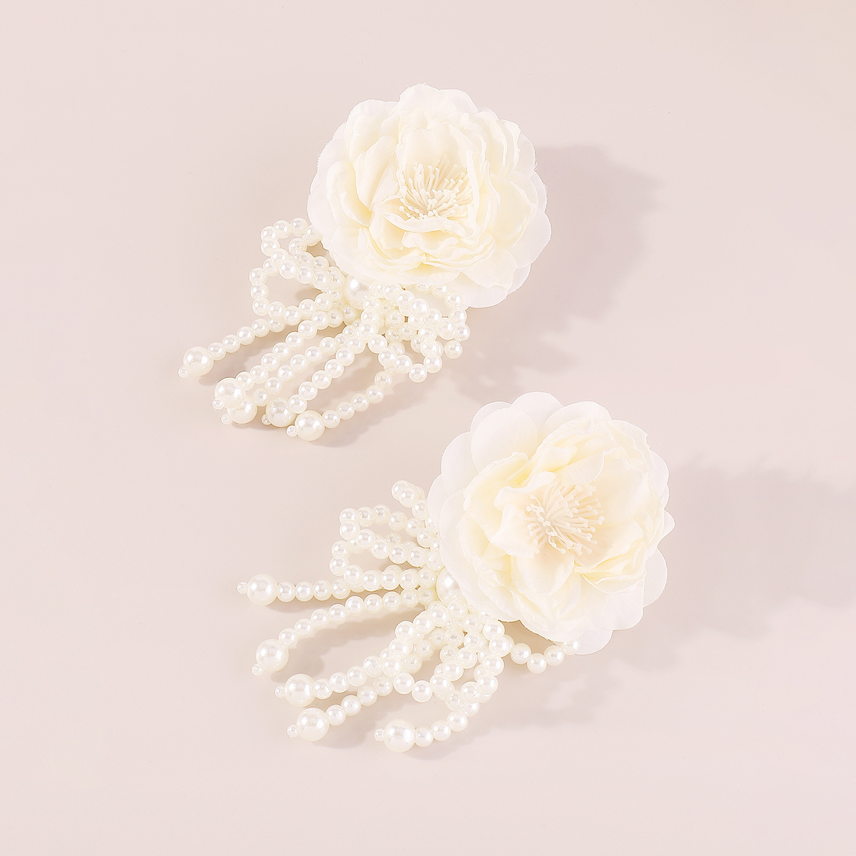 1 Pair Princess Exaggerated Sweet Flower Bow Knot Handmade Imitation Pearl Cloth Fabric Ear Studs display picture 3