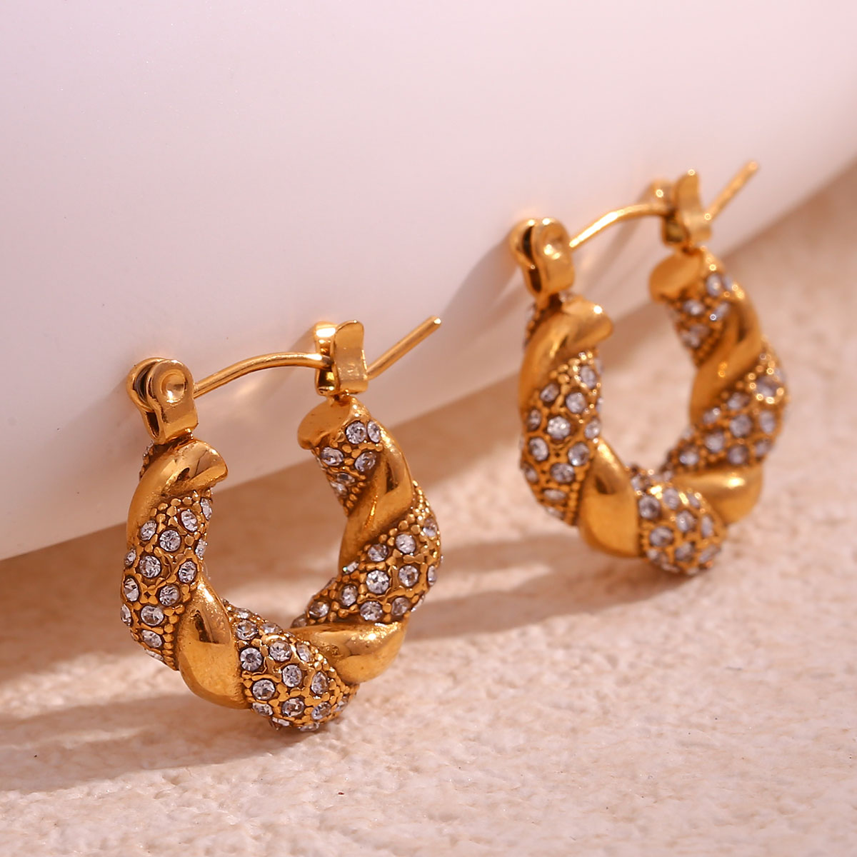 1 Pair Simple Style Classic Style Spiral Stripe Plating Inlay Stainless Steel Zircon 18k Gold Plated Earrings display picture 5