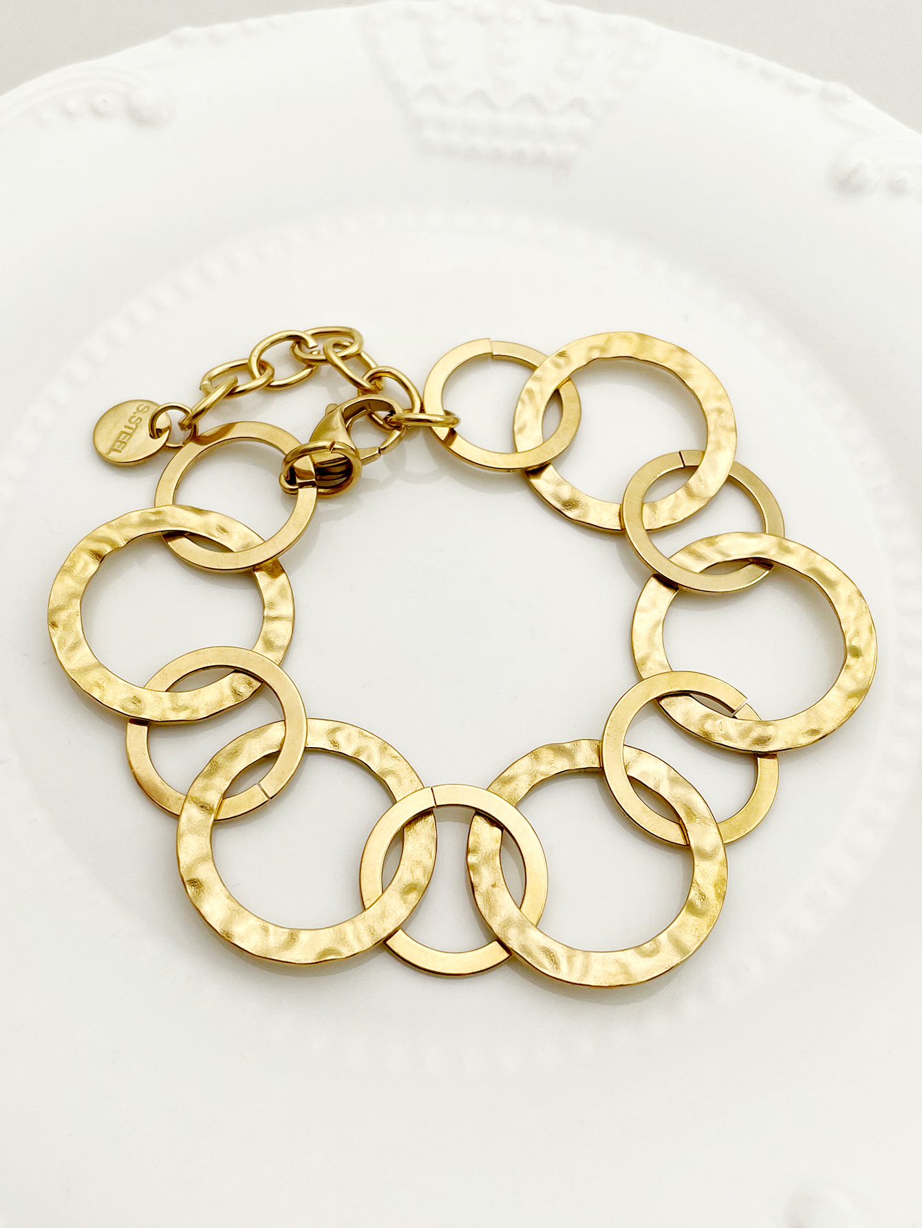 Modern Style Simple Style Round 304 Stainless Steel 14K Gold Plated Bracelets In Bulk display picture 1