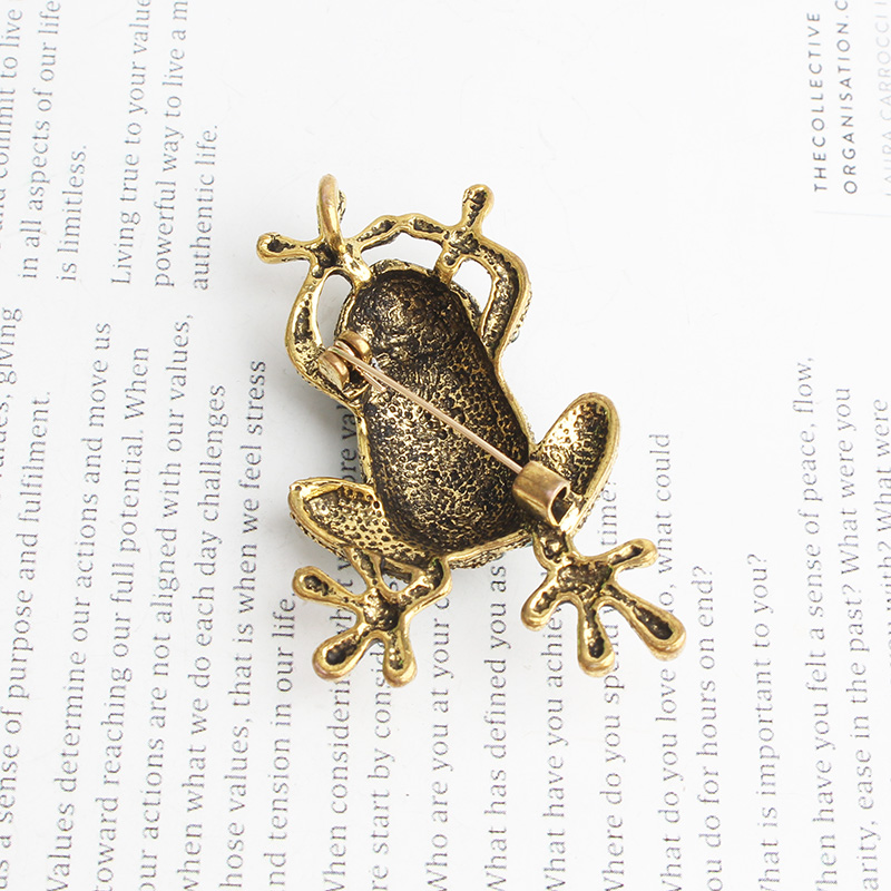 Cool Style Shiny Animal Frog Alloy Inlay Rhinestones Unisex Brooches display picture 2