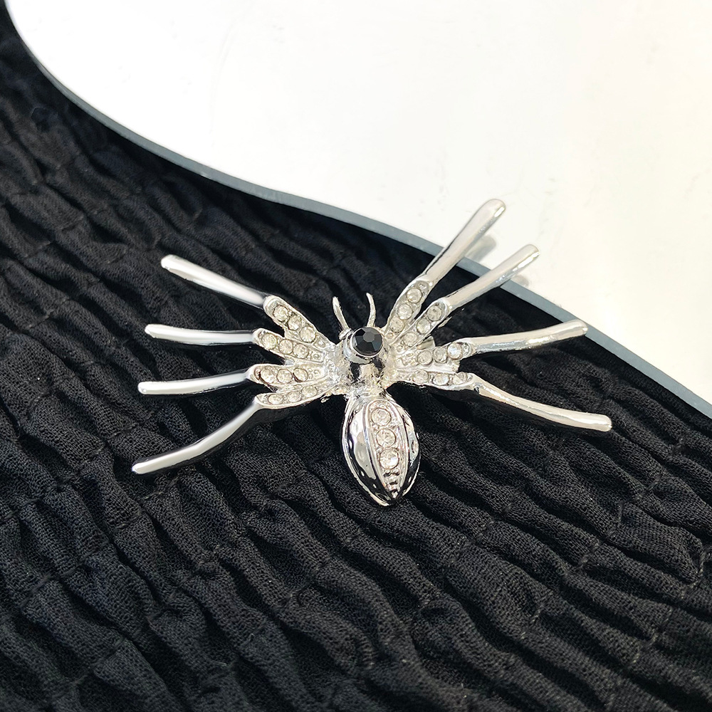 Cartoon Style Simple Style Spider Alloy Inlay Rhinestones Women's Brooches 1 Piece display picture 4