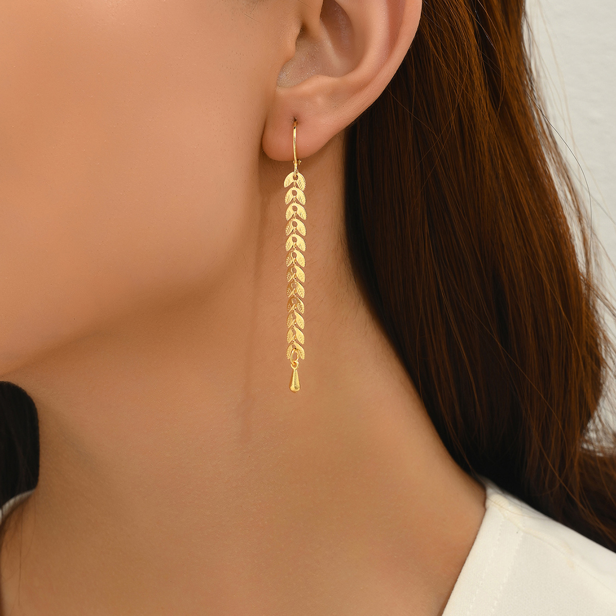 1 Pair Classical Simple Style Water Droplets Fish Bone Plating Copper 18k Gold Plated Drop Earrings display picture 5