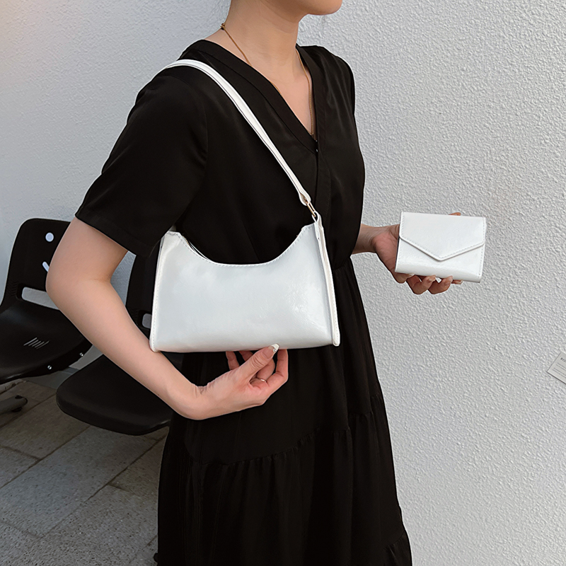Women's Summer Pu Leather Elegant Underarm Bag display picture 6