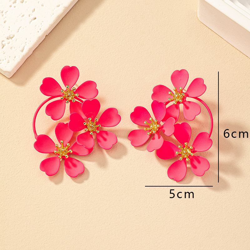 1 Pair Nordic Style Retro French Style Flower Spray Paint Plating Alloy Drop Earrings display picture 3