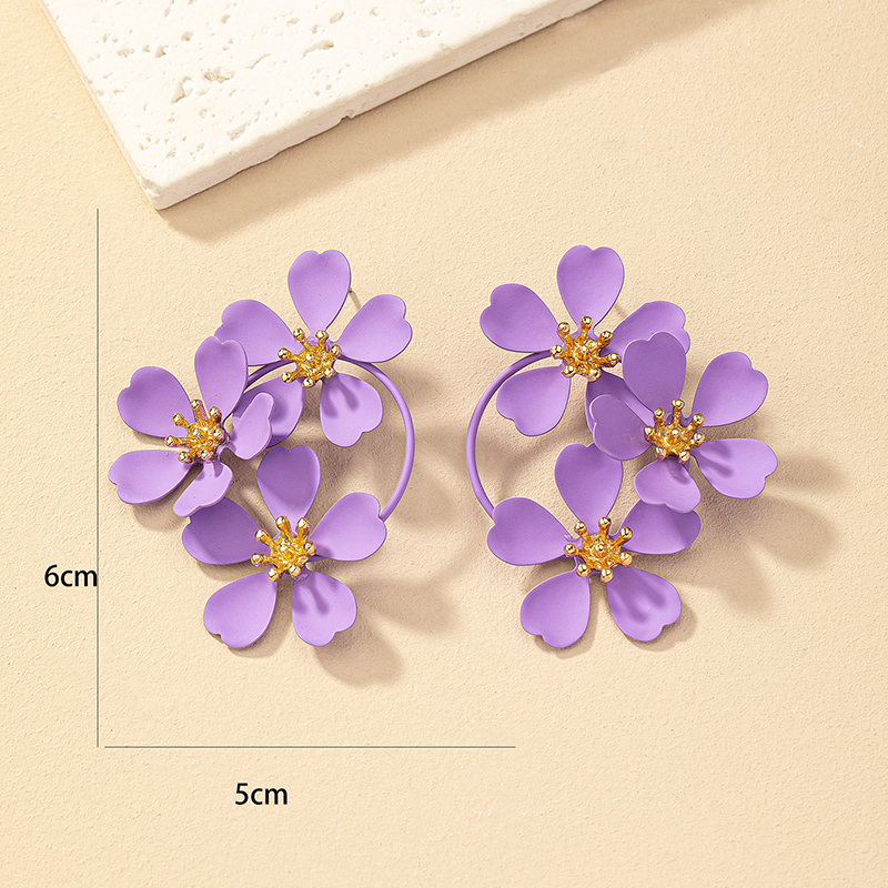 1 Pair Nordic Style Retro French Style Flower Spray Paint Plating Alloy Drop Earrings display picture 7