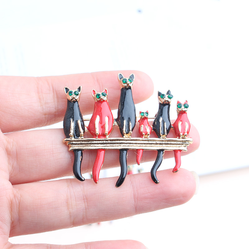 Casual Cute Cat Alloy Enamel Unisex Brooches display picture 1