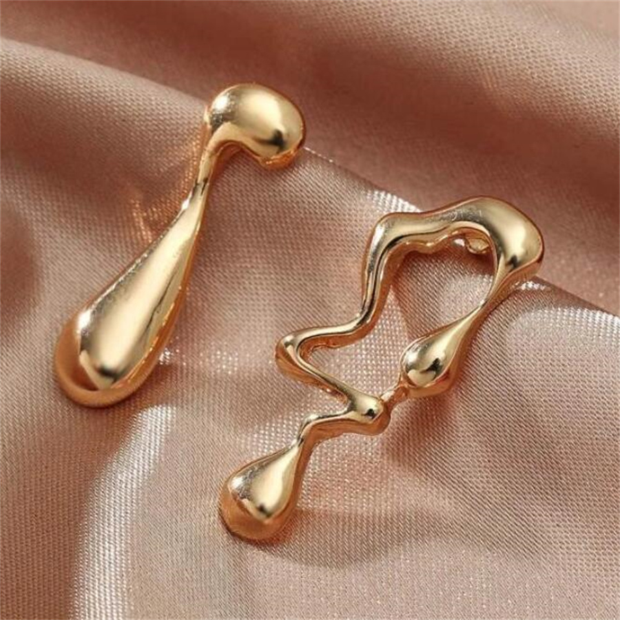 1 Pair Casual Asymmetrical Alloy Ear Studs display picture 10