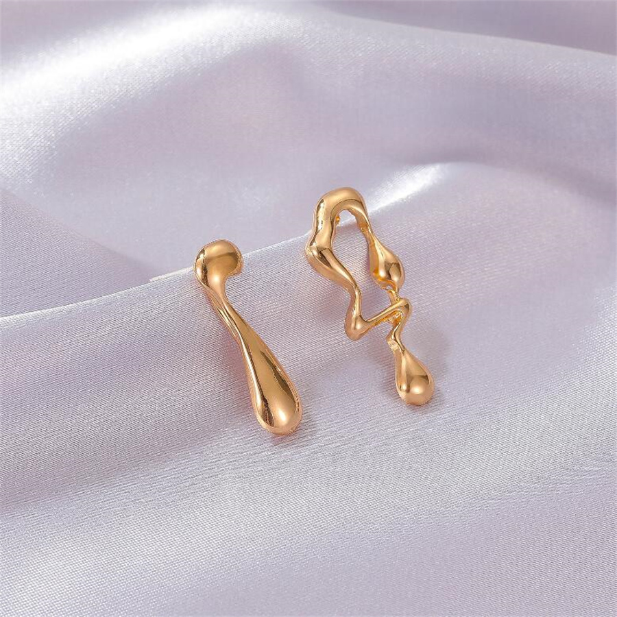 1 Pair Casual Asymmetrical Alloy Ear Studs display picture 6