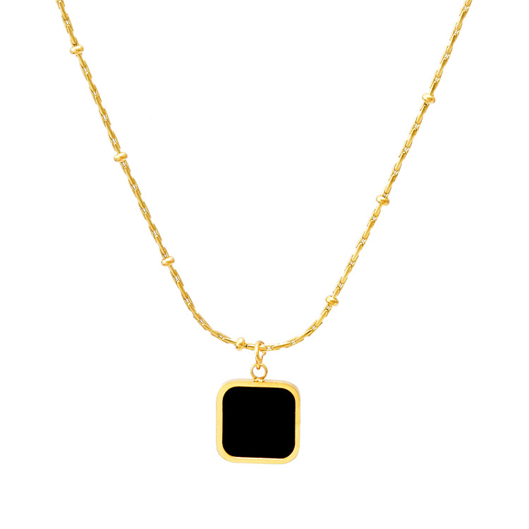 Simple Style Square Titanium Steel Plating 18k Gold Plated Necklace display picture 4