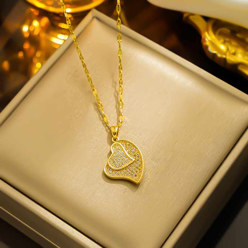 Sweet Heart Shape Titanium Steel Plating Inlay Zircon 18k Gold Plated Pendant Necklace display picture 3