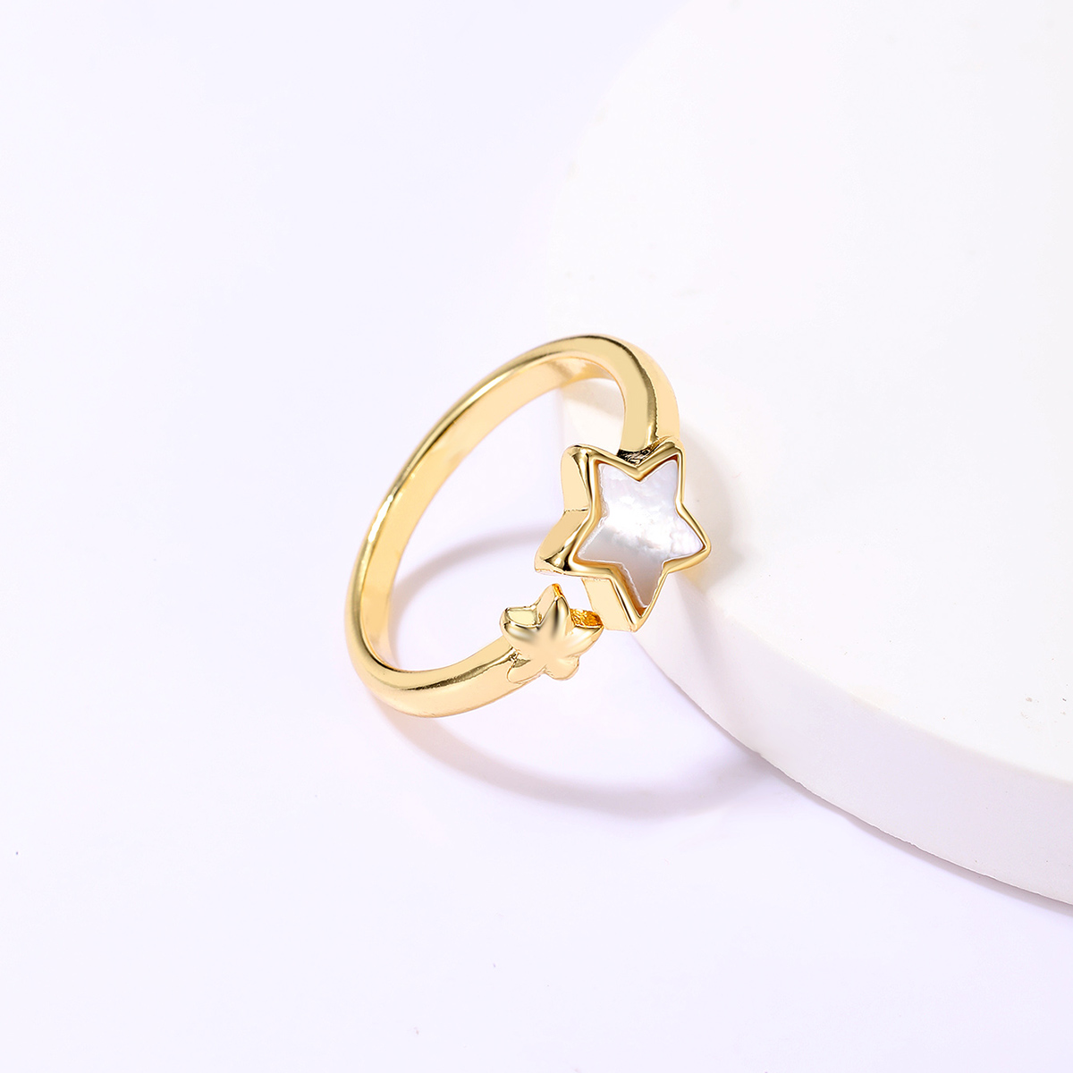 Casual Sweet Star Moon Heart Shape Shell Plating Inlay Shell Zircon 18k Gold Plated Women's Open Rings display picture 3