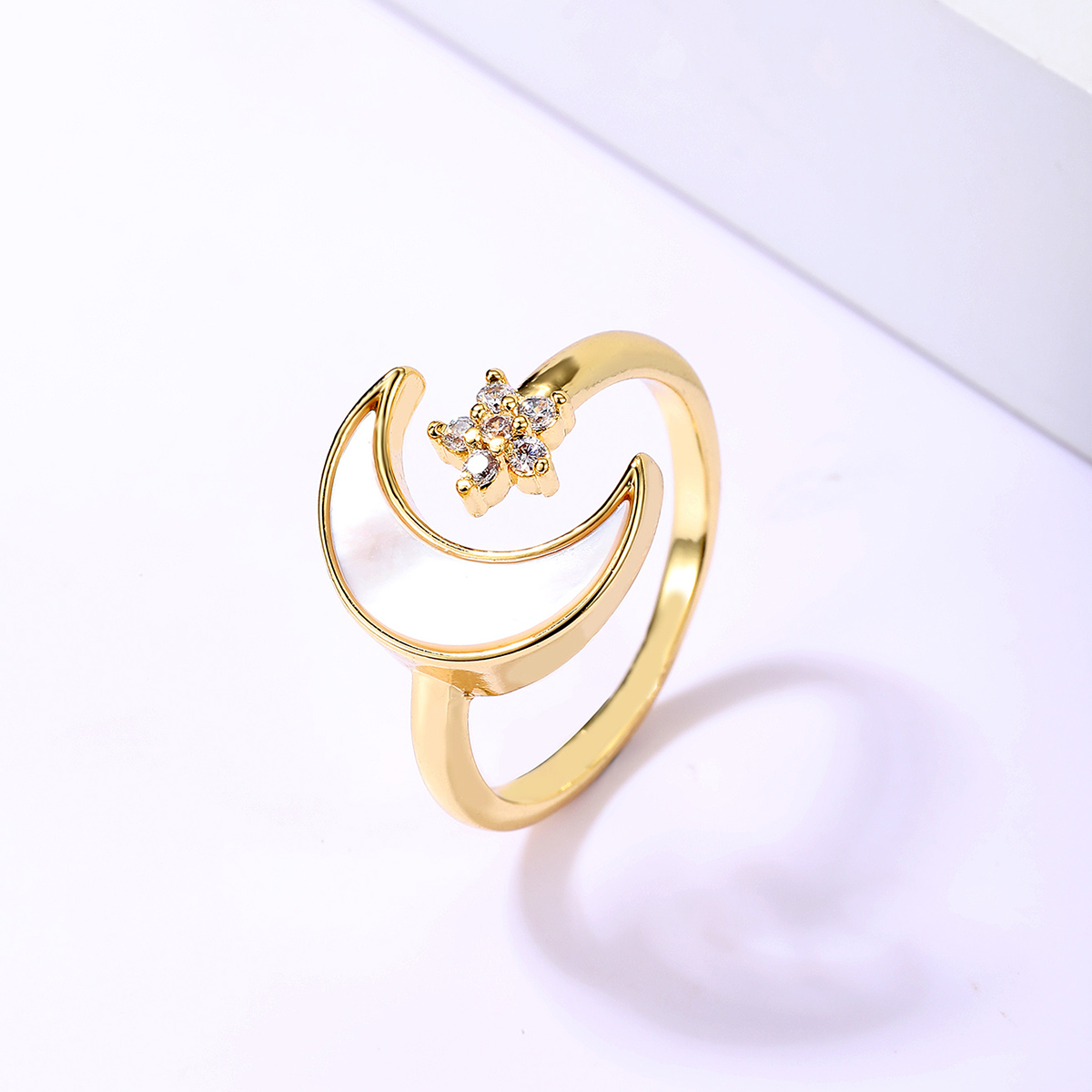 Casual Sweet Star Moon Heart Shape Shell Plating Inlay Shell Zircon 18k Gold Plated Women's Open Rings display picture 8