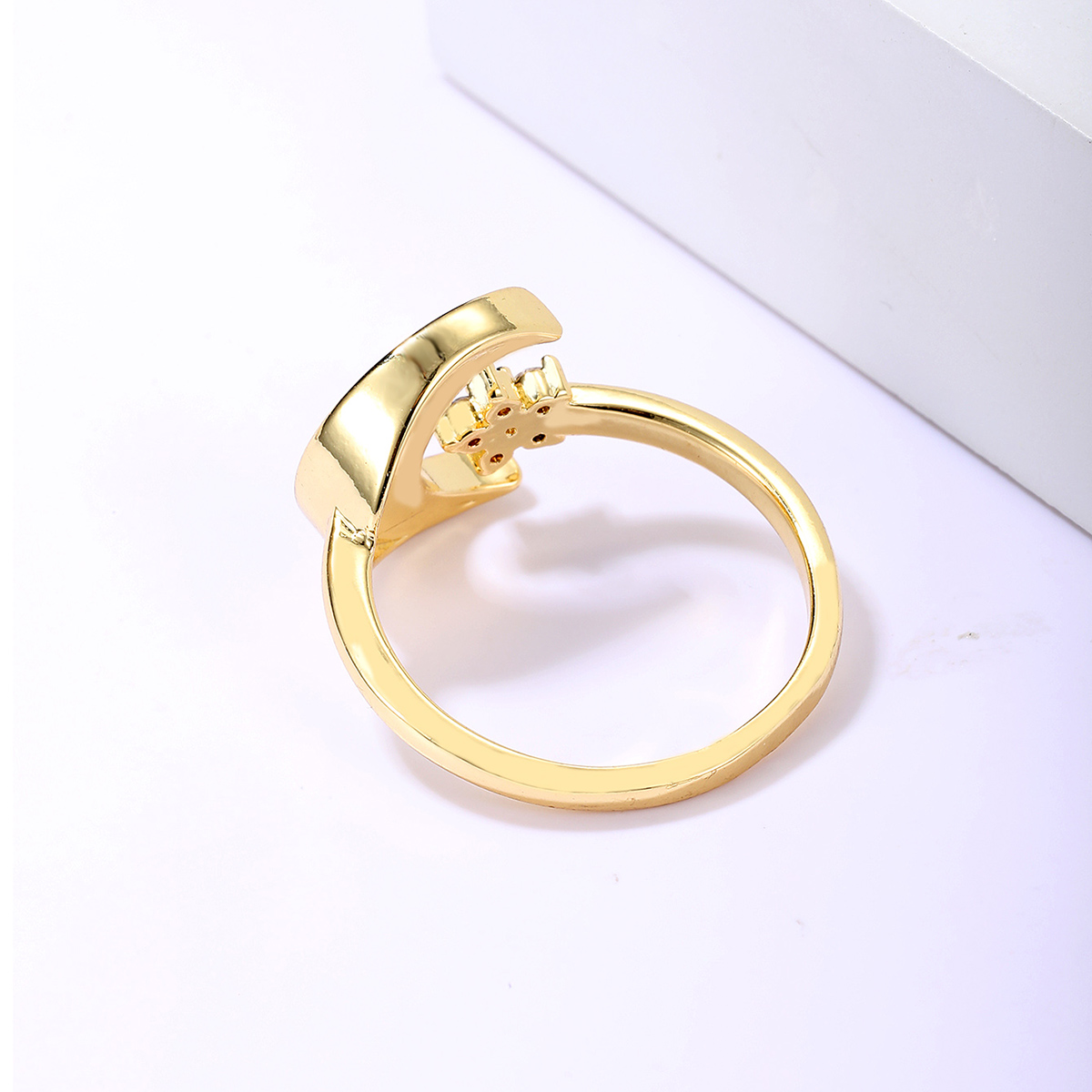 Casual Sweet Star Moon Heart Shape Shell Plating Inlay Shell Zircon 18k Gold Plated Women's Open Rings display picture 10