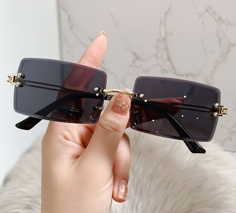 Retro Square Ac Square Frameless Women's Sunglasses display picture 3