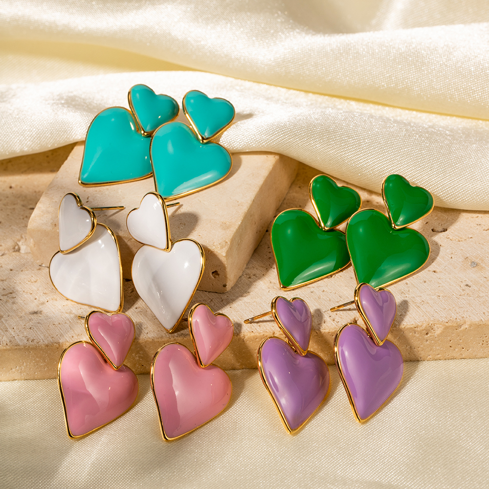 1 Pair Retro Heart Shape Enamel Plating Stainless Steel 18k Gold Plated Drop Earrings display picture 6