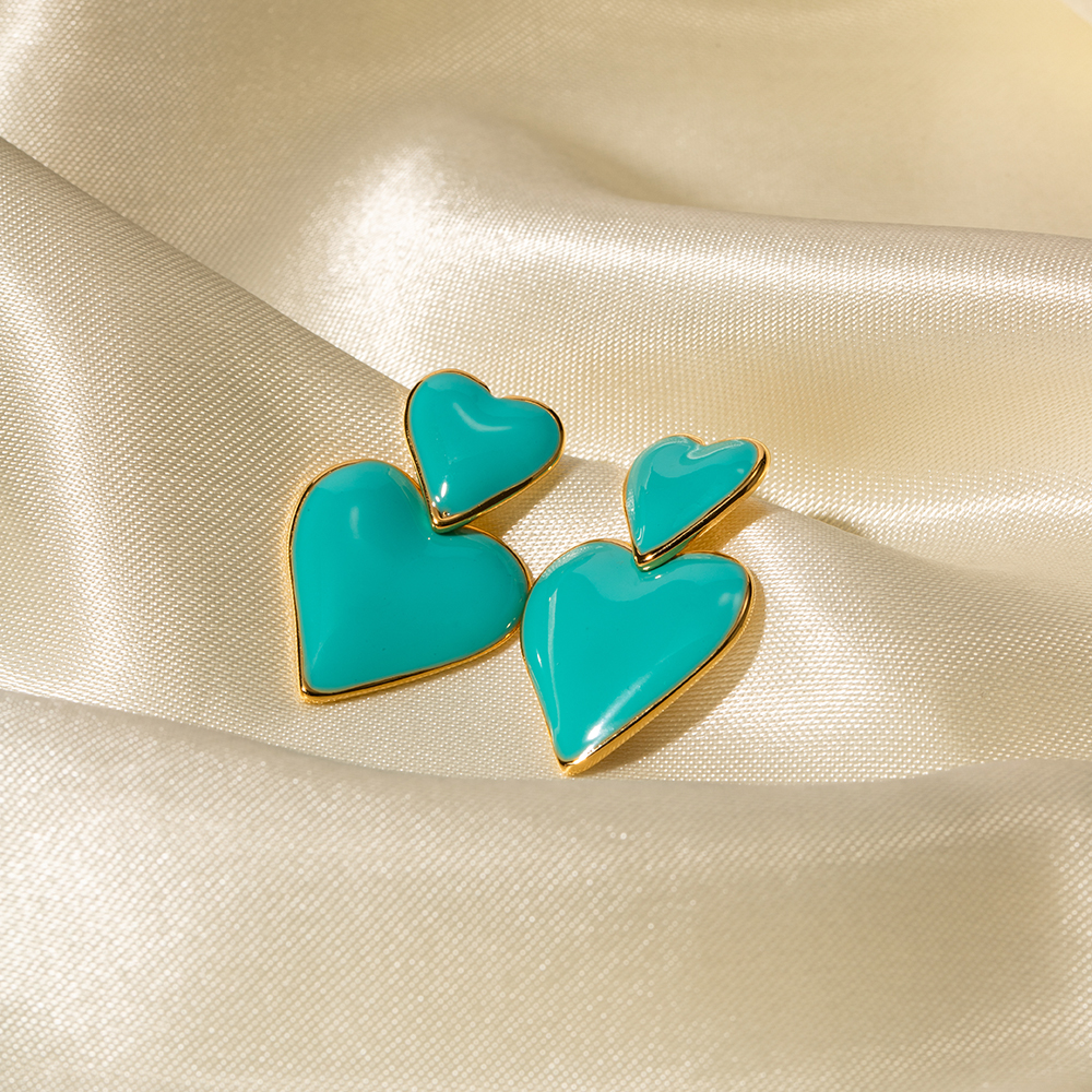 1 Pair Retro Heart Shape Enamel Plating Stainless Steel 18k Gold Plated Drop Earrings display picture 1