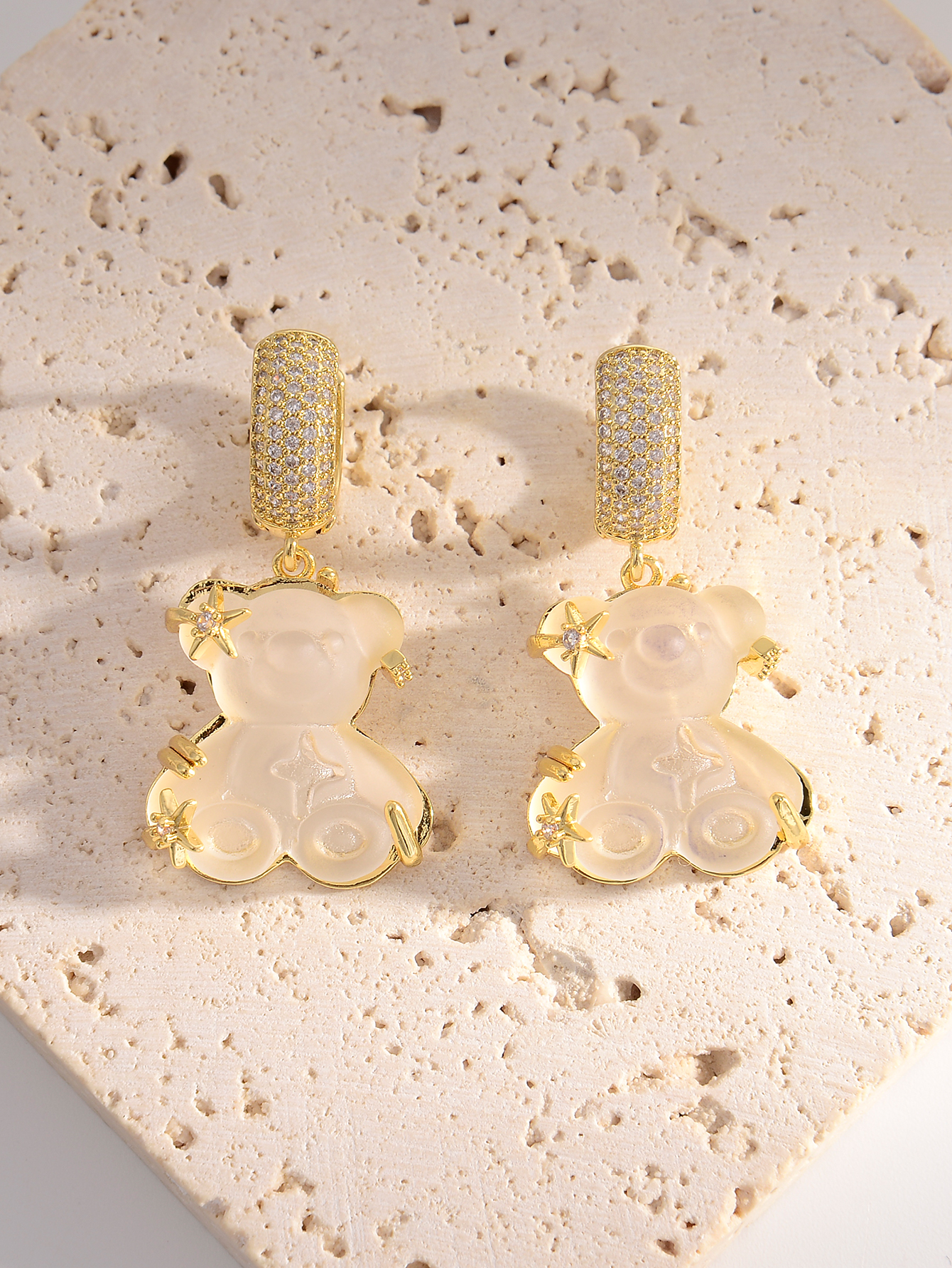 1 Pair Simple Style Bear Inlay Copper Rhinestones 18k Gold Plated Drop Earrings display picture 5