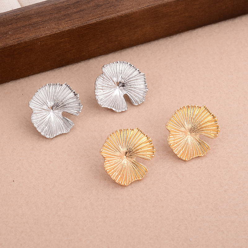 1 Pair Ig Style Leaf Ginkgo Leaf Asymmetrical Plating Alloy 14k Gold Plated Ear Studs display picture 4