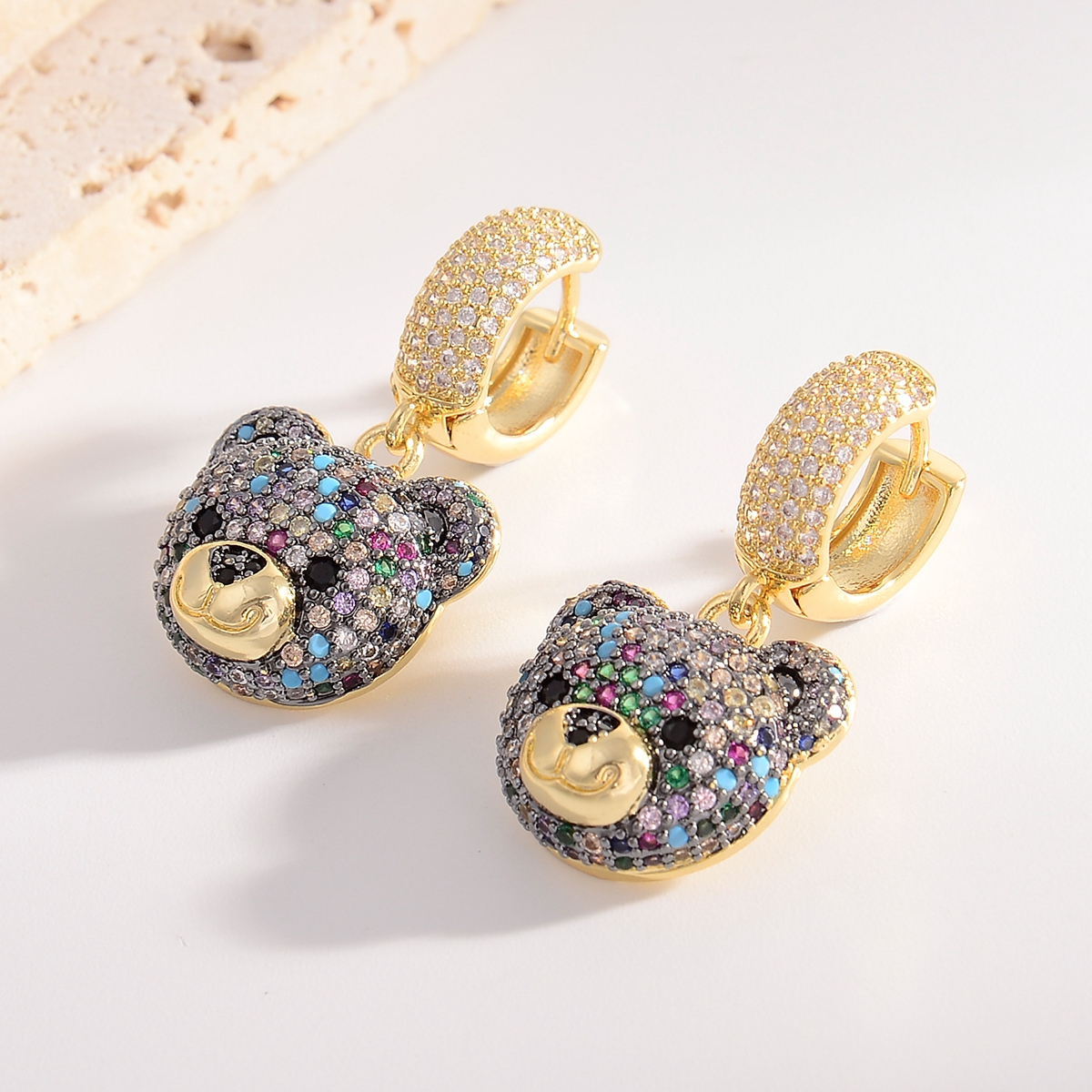 1 Pair Shiny Bear Inlay Copper Rhinestones 18k Gold Plated Drop Earrings display picture 12