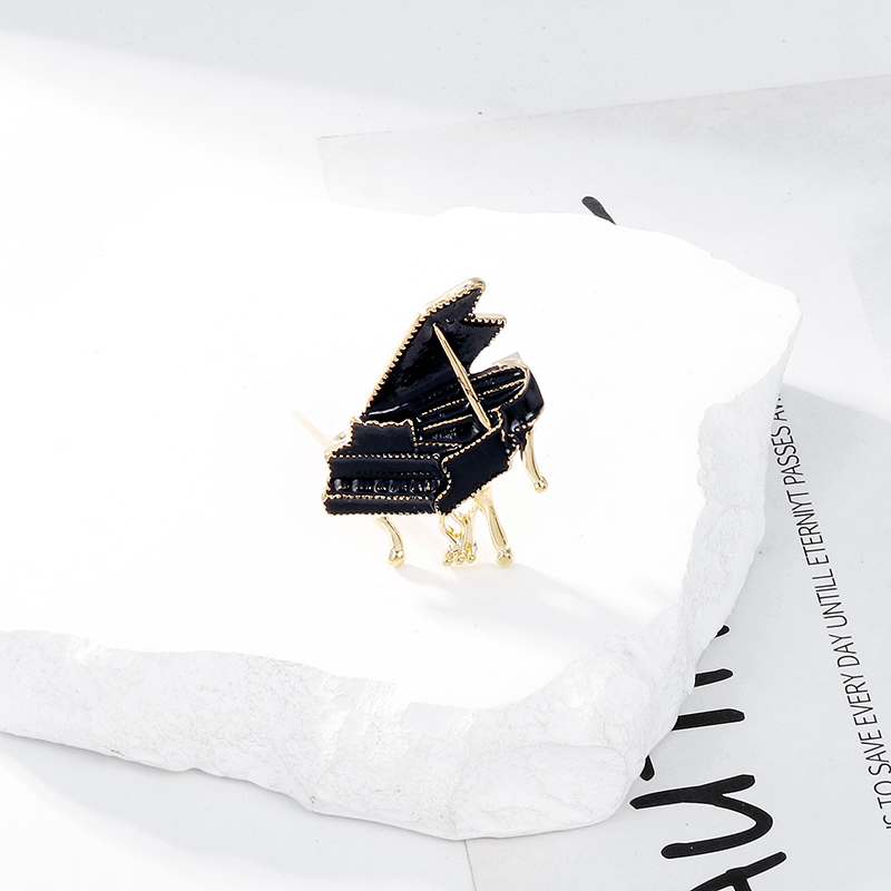Simple Style Piano Alloy Enamel Unisex Brooches display picture 8