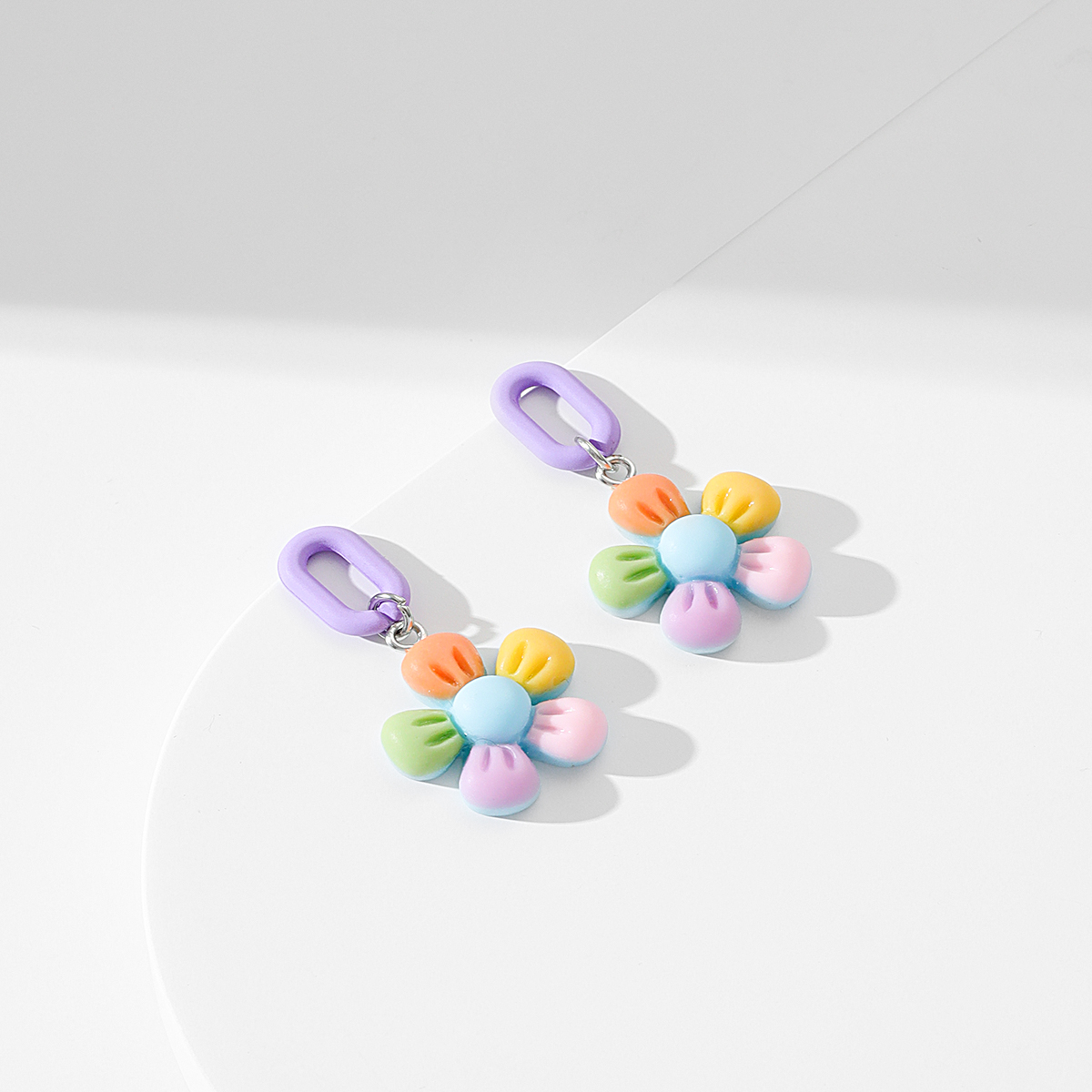 1 Pair Cute Korean Style Flower Arylic Drop Earrings display picture 3